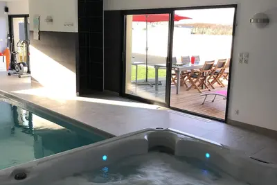 Superbe Villa, Piscine Interieure Chauffee, Spa, A 350m De La Plage