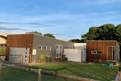 Image de Unique Luxe à proximité des commerces et de la plage