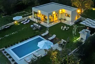 Image de Villa de luxe Olive Tree à Split avec piscine privée