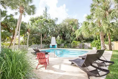 Image de Luxueus & Fun Beach Home-ÉTAPES De La Plage / Piscine CHAUFFÉE / Grandes COMMODITÉS / Proche De Tout