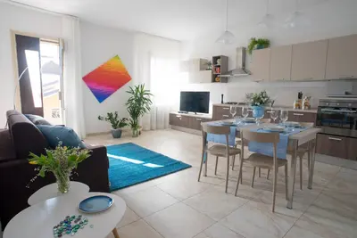 Image de Appartement Lumineux, Grand Et Confortable PRÈS De La Mer