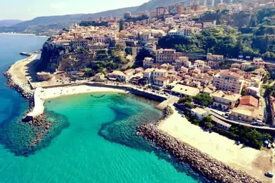 Image de Charme italien, élégance moderne à Pizzo