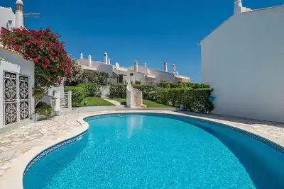 Image de Villa Feta, piscine, barbecue