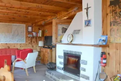 Image de Extérieur: Chalet sur 3 étages en haut du village, pour max. 7 personnes, terrasse et balcon avec m