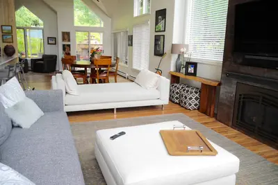 Image de Maison de luxe, bain à remous privé, promenade ou trajet gratuit jusqu'à l'ascenseur