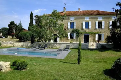 Image de Maison de Maître grand confort 12 pers / piscine  privative - Gers - Biran