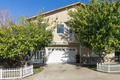 Image de Retraite de Pokerville au cœur de la région viticole d'Amador