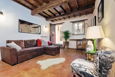Image de Palazzetto du 600 avec jardin privé suggestif, au coeur de Rome
