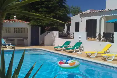 Image de Parfaitement Happy-villa avec vue sur la mer et la piscine pour les familles
