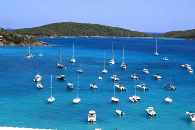 Image de Condo incroyable à Cowpet Bay West, à quelques pas de la plage, de la piscine et du restaurant