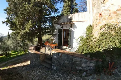 Image de Belle maison de vacances avec Tv, terrasse et animaux admis, près de Lucques