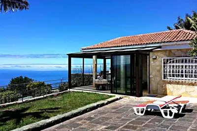 Finca de rêve sur Puerto de la Cruz avec sa propre piscine et une vue imprenable