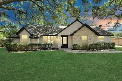 Image de Lux maison près de parc aquatique, salles de mariage, églises, restaurants et boutiques