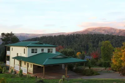 Image de Greenlands Guest House - Grande maison à deux étages