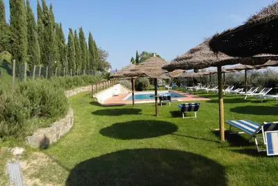 Image de Appartement de vacances avec climatisation et piscine extérieure