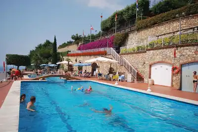 Image de Appartement de vacances avec piscine et climatisation