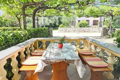 Image de Appartement de vacances avec balcon dans un environnement calme