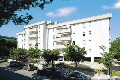 Image de Appartement de vacances avec balcon et climatisation