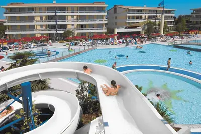 Image de Appartement d´hôtel avec climatisation et balcon