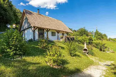 Image de Maison de vacances avec accès à Internet et barbecue