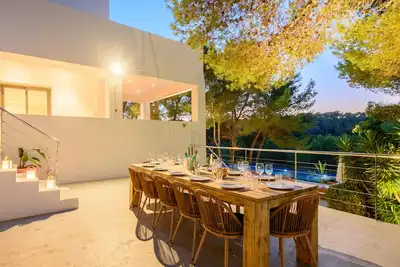 Image de Luxueuse villa avec vue sur la mer, Ă 15 min de Cala Jondal/Blue Marlin/Es Torrent. Salinas Ă 20 min