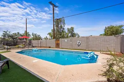 Image de Old Town Scottsdale - Avec une piscine