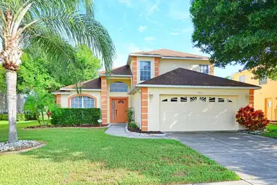 Image de Lakeside Pool Villa très proche de Disney, magasins, restaurants et plus.