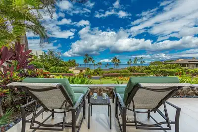 Image de Belle nouvelle liste! Entièrement rénové! Vue Magnifique! ! Elua 2305