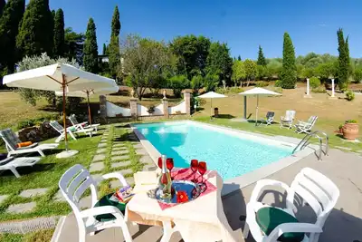 Image de Maison de vacances privée avec climatisation, piscine privée, Wifi, Tv, animaux admis, parking