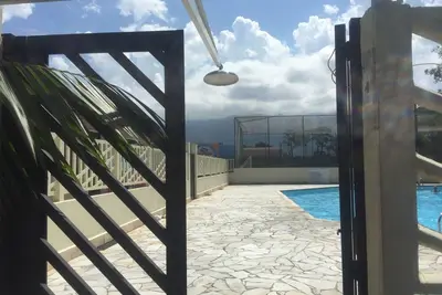 Image de copropriété fermée, proche de la plage, 2 postes vacants