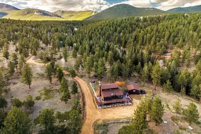 Image de C'est le Colorado! Isolé, spacieux, vue imprenable, bain à remous tueur, intimité