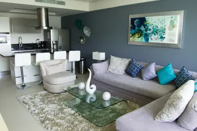 Image de Magnifique condo de luxe! ! peninsula Nv