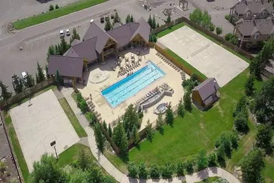 Image de ÉCONOMISEZ 25% Superbe cabane dans les bois Nr Suncadia * Accès salle de bains, bains à remous et piscine