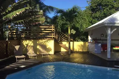 ti case gwada locations bungalow \"ti dauphin\"