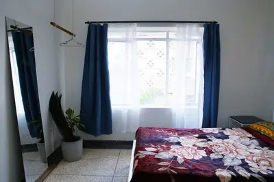 Image de Chambre ensoleillée et fraîche par le centre commercial Acacia