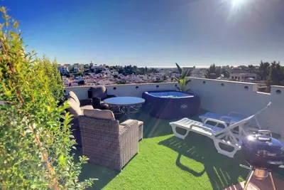Image de Appartement de 2 chambres à Ferragudo, terrasse sur le toit avec bain à remous et vue