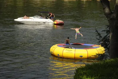 Image de Waterfront Lodging Dream Catcher point