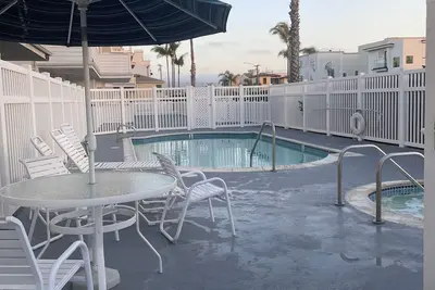 Image de 2 blocs 2 Beach Belle Condo avec piscine