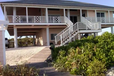 Image de Great Harbour, Berry Islands, Bahamas 4/3 luxueuse maison sur la plage Détente