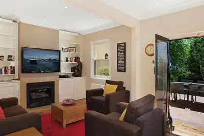 Image de St Raphael - Couvent Leura