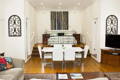 Image de St Raphael - La chapelle Leura