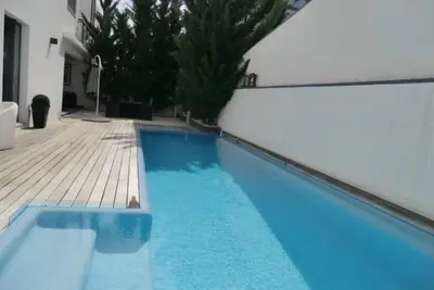 Image de Maison avec jardin et piscine privée - Wifi gratuit