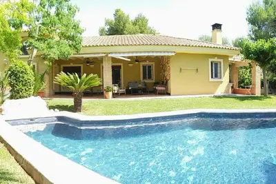 Image de House with garden and private pool