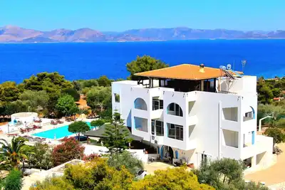 Image de Grande villa de groupe avec piscine, à Attica, Marathon, plage de Sesi