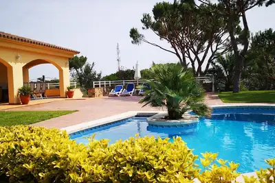 Image de Villa de luxe sur la Costa Brava, wifi, Netflix, piscine privée, chaînes de télévision internationales