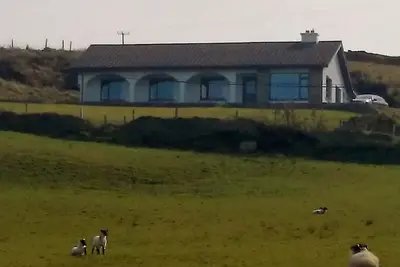 Image de Récemment rénové Maison Surplombant l'océan Atlantique, dans le Connemara