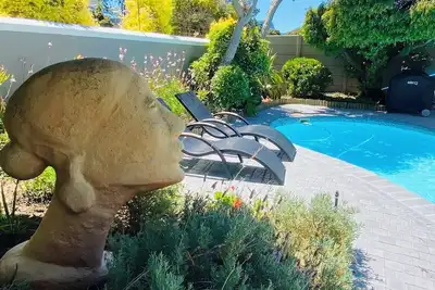 Image de Luxurious self-catering cottage sleeping up to 4 adults