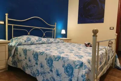 Image de Maison soignée, centre ville, wifi, climatisation, place de parking