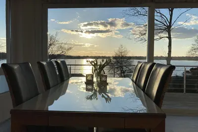 Image de Ferienh. , Max. 6 Pers. à droite sur le lac et à 3 km de la plage. Top emplacement. Wlan Conne.