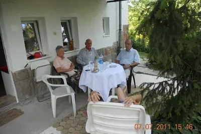 Image de , Calme appartement avec jardin dans un emplacement idéal, un parking privé confortable